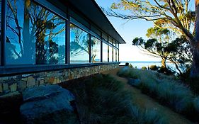Avalon Coastal Retreat