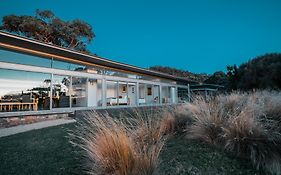 Avalon Coastal Retreat